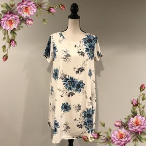 Floral short sleeve scoop neck a-line loose fit dress